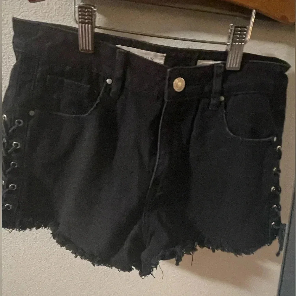 Pacsun black denim‎ high rise shorts size 27